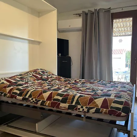 Pavillon Avec Terrasse Et Parking Prive A - Fr-1-229-893 Holiday home *