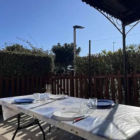 Pavillon Avec Terrasse Et Parking Prive A - Fr-1-229-893